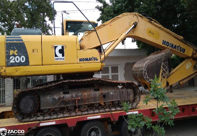 KOMATSU PC200